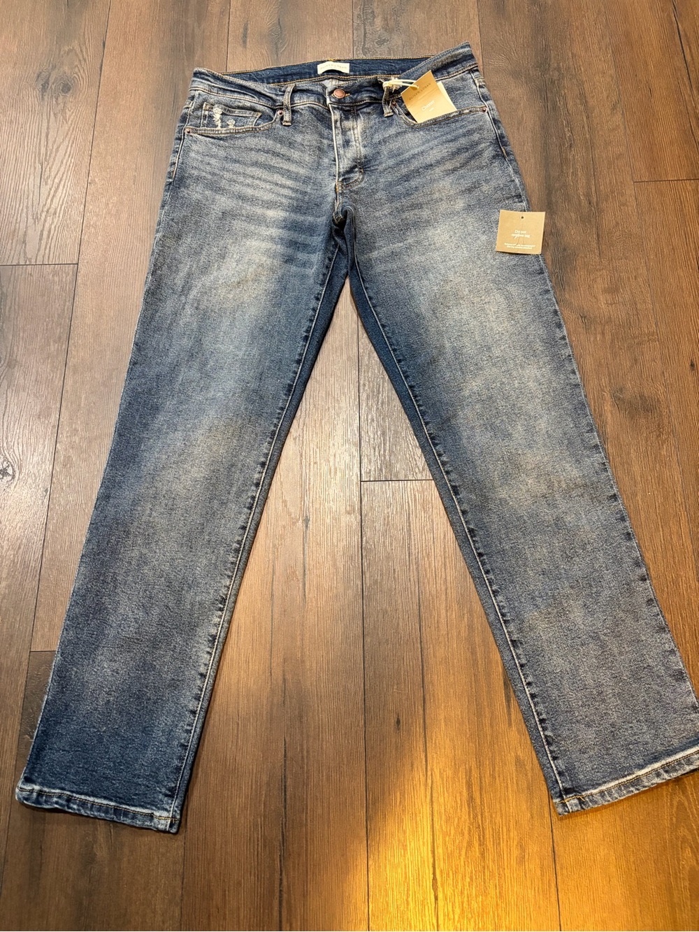 Oliver Logan Straight Leg Women's Jeans in Washed Blue